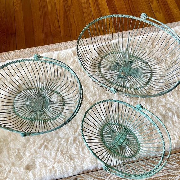 🧺3 Wire Farmhouse Oval Baskets🧺 - Picture 5 of 16